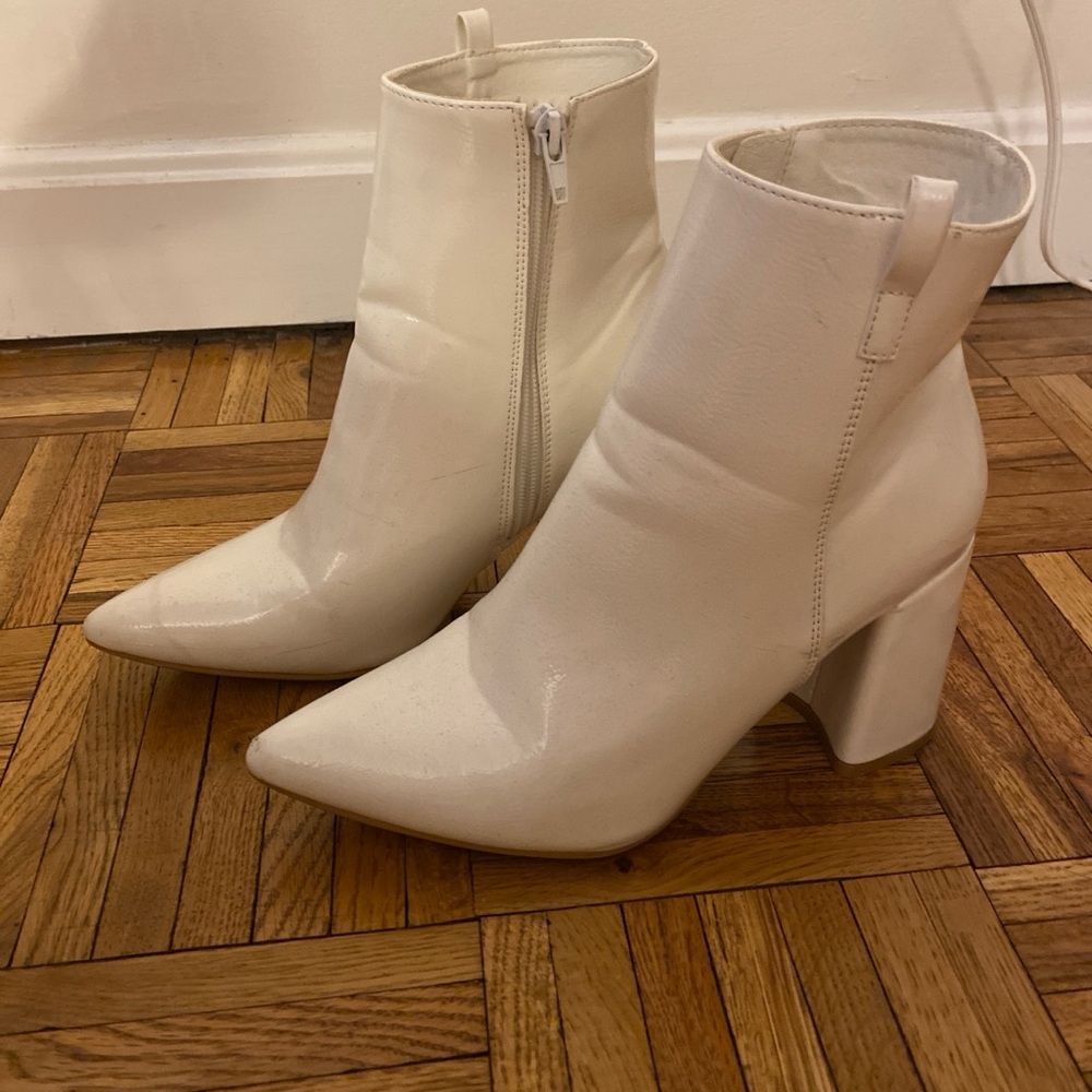 Elegant White Ankle Boots